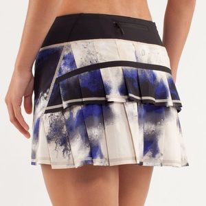 New LULULEMON pace setter skirt Milky Way RARE 8